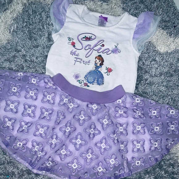 Disney Other - Sofia the First 3T set!!